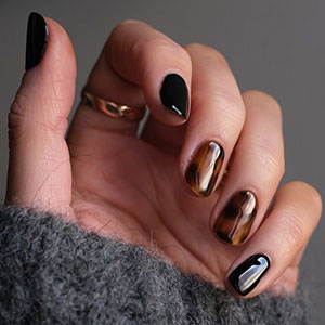 Spring Nails Salon gallery